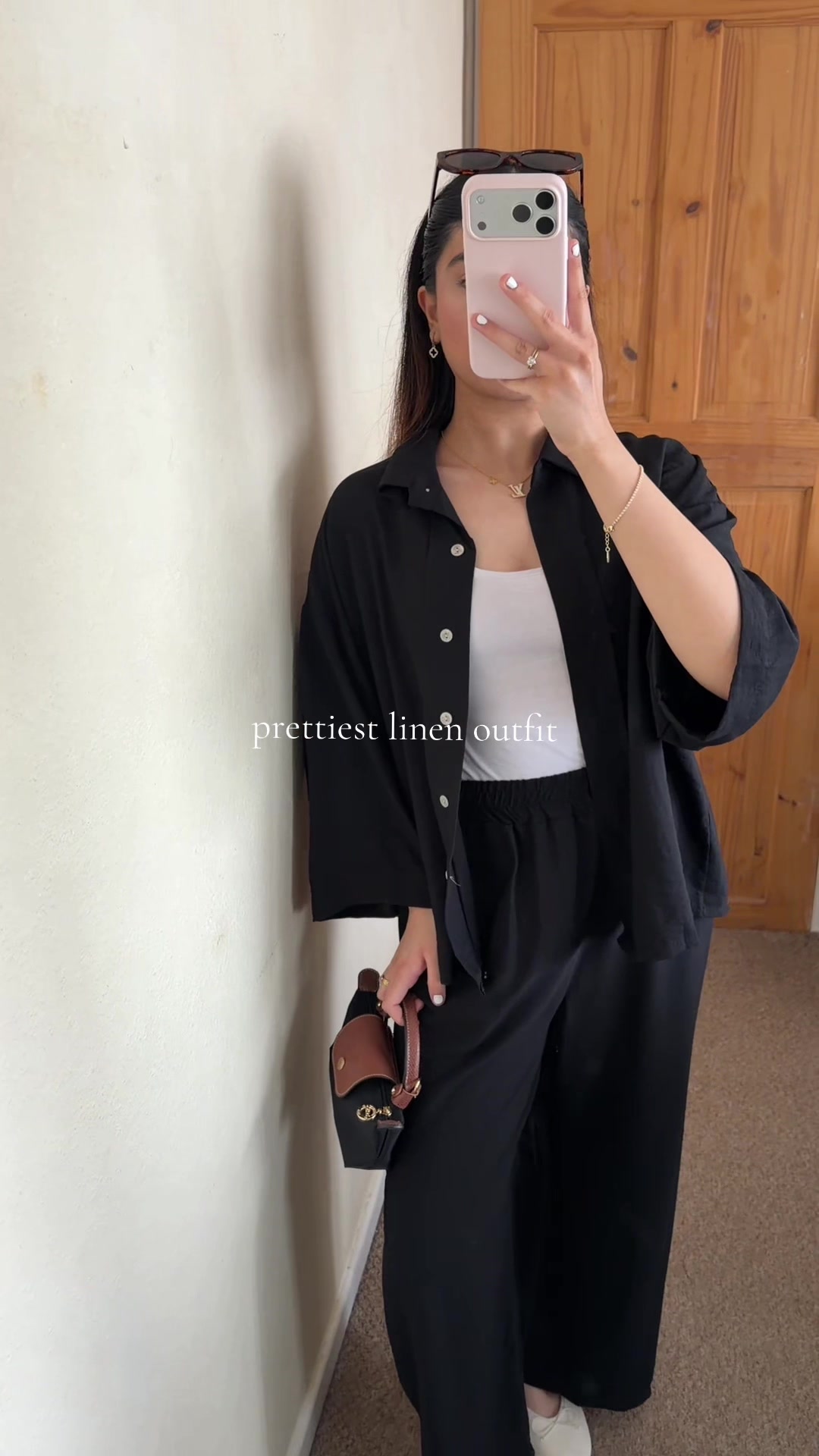 TikTok post by @mariaaax.o for emlavish. Caption reads: [...] #modestfashion #outfitinspo #fyp @emlavish.