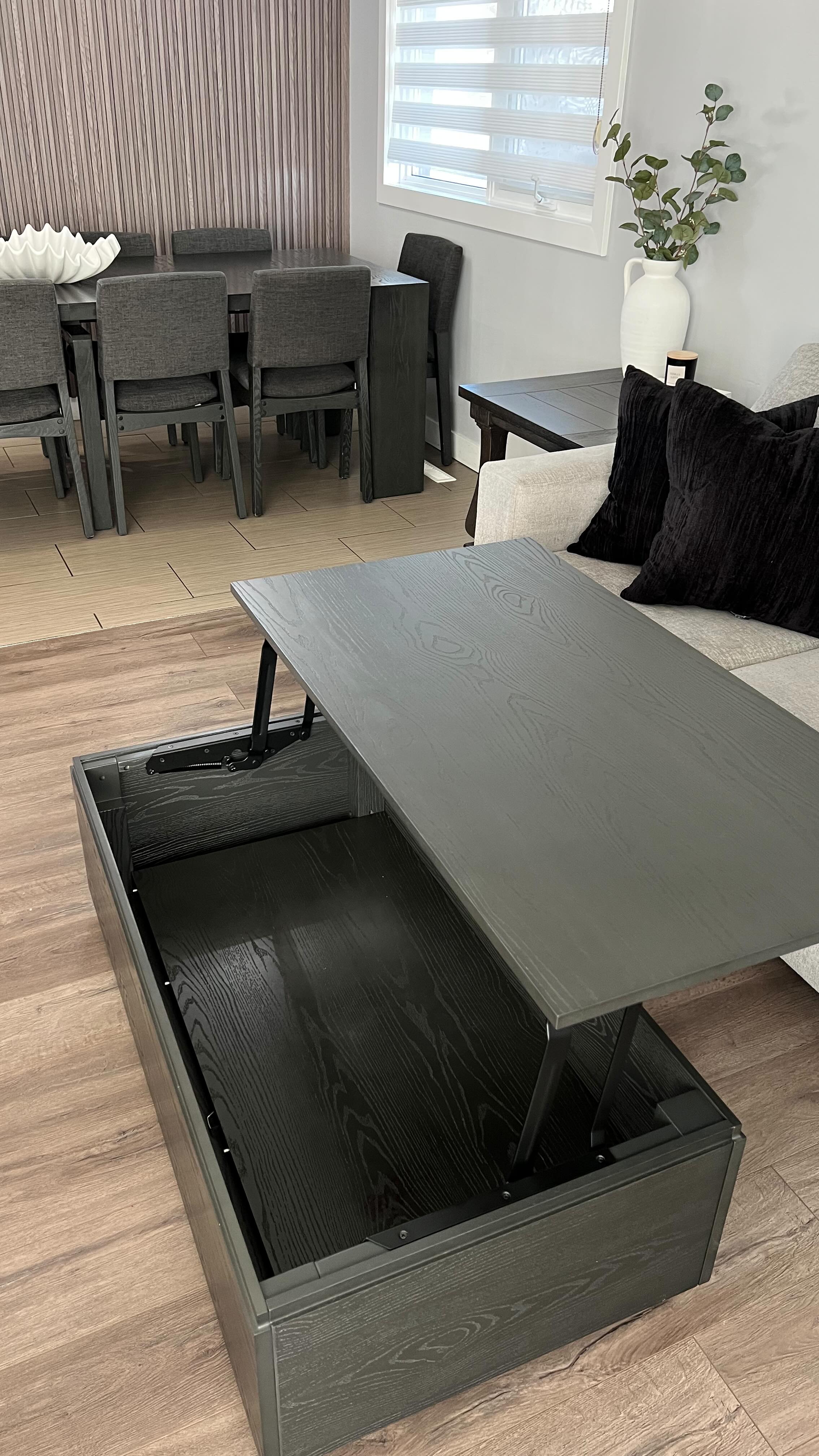 Instagram post by @baiti_ana for Transformer Table. Caption reads: Every household needs the @transformertable 
This....