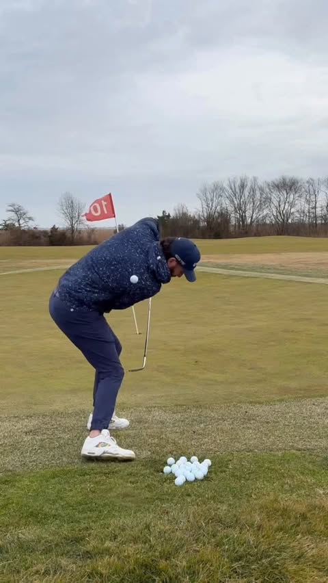 Instagram post by @holein1trickshots for PrizePicks. Caption reads: Sign up for PrizePicks with my code “KELLEY” and....