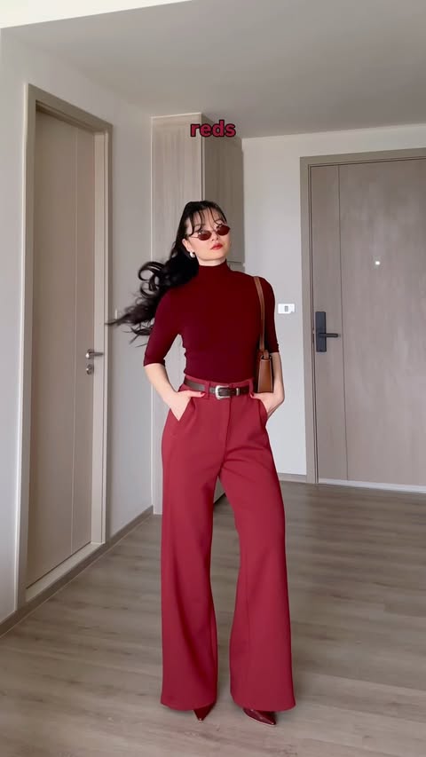 Instagram post by @jaynjangle for OGL Move. Caption reads: effortless fall office outfits🍂 @ogl_move OK....