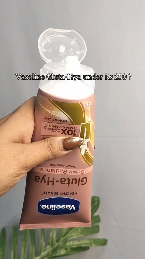 Instagram post by @kmuskan_makeovers for Vaseline. Caption reads: "#AD
Nothing feels better than skin that actually....