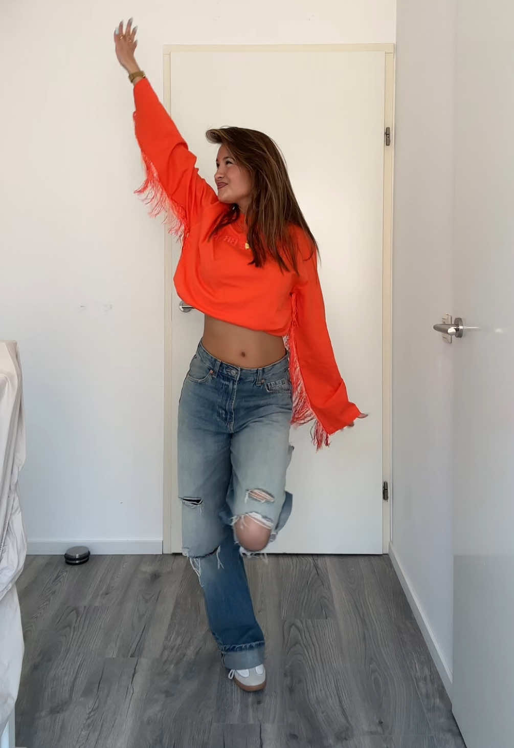 TikTok post by @guultjeex for SIZZ THE BRAND. Caption reads: kingsday ready with @SIZZ the brand 🧡....