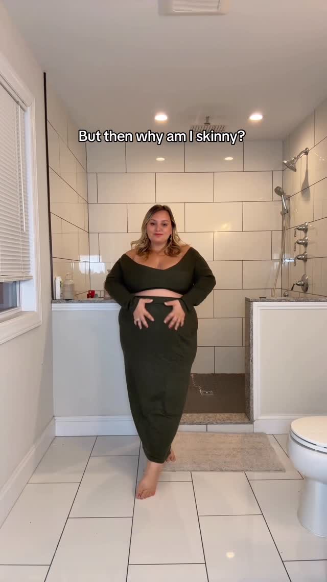 Instagram post by @thekatherinerae for ELOQUII. Caption reads: Thickum Queen 🤭 #fashion #clothing #plussize....