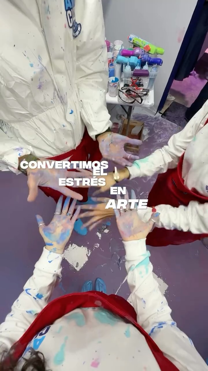 Instagram post by @irodrigueez_ for Ocean Spray. Caption reads: [...] resignificar todo el estrés!!!!....