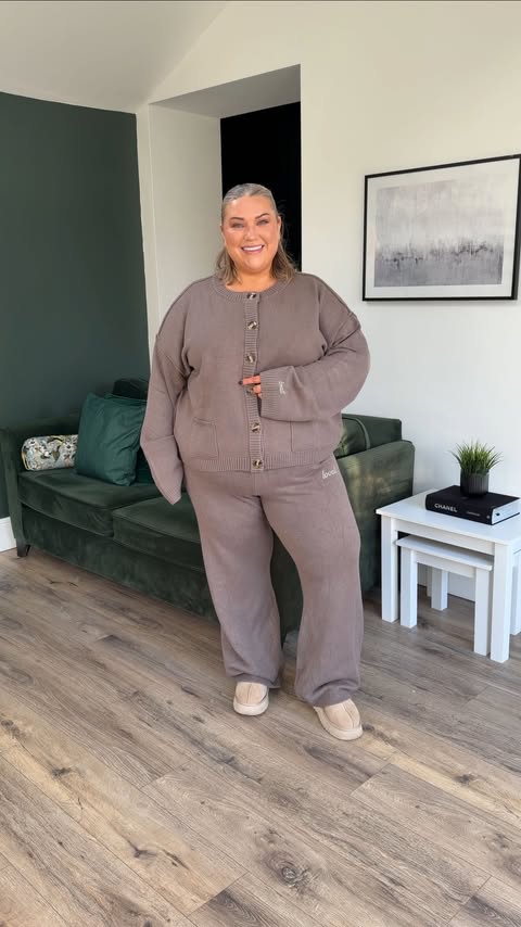 Instagram post by @jessontheplussize for LOVALL. Caption reads: [...] 🤍 AD I’ve been living in these....