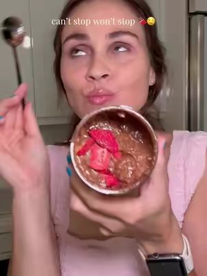 TikTok post by @sarahsaxton93 for CHOCBOX. Caption reads: [...] #dubaidip #strawtella #dubaichocolate....