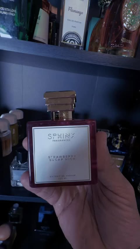 Instagram post by @powerleparfum for Sphinx Fragrances. Caption reads: #usa #perfumes #dubai #followforfollowback #viral.