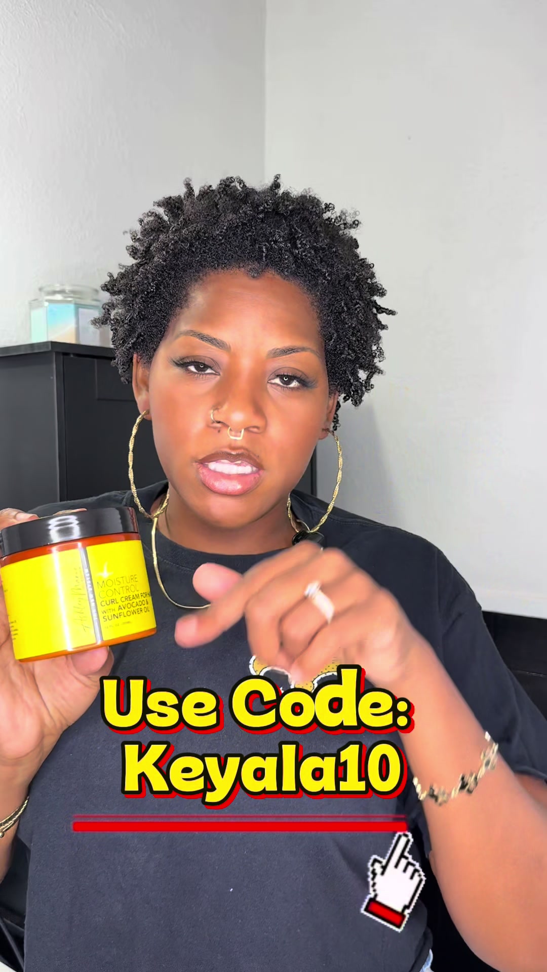 TikTok post by @kee_ah_la for The Hair Diagram. Caption reads: [...] oil. Use discount code: KEYALA10....