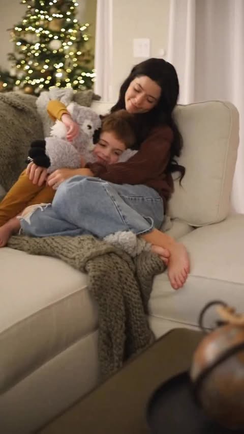 Instagram post by @sashapieterse for Lovesac. Caption reads: [...] between nice things and performance....