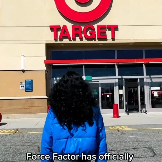 Instagram post by @lifestyleblogg_er_ for Force Factor. Caption reads: [...] picked up the Superior Sea Moss from....