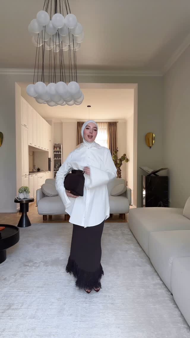 Instagram post by @yasminefits for Flattered. Caption reads: you'll be seeing this skirt a lot this....