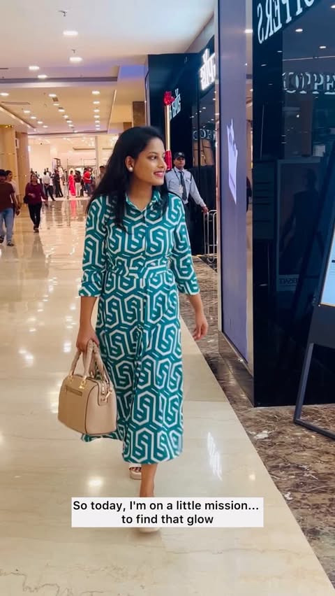 Instagram post by @payal_jain11 for Shoppers Stop. Caption reads: [...] 💡✨ Just visited their store at Shoppers....