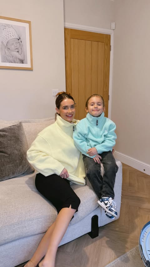 Instagram post by @sophie__church for 4TH ARQ. Caption reads: [...] my mini me wearing our new fleeces from....