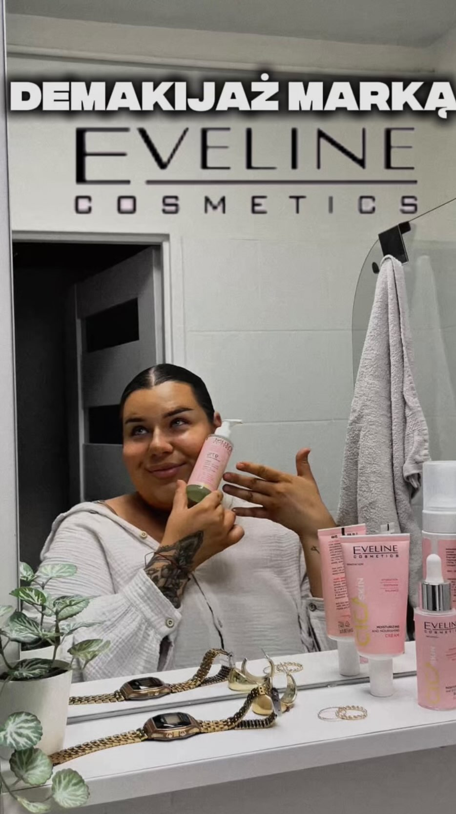 Instagram post by @dominikabialczyk for Eveline Cosmetics. Caption reads: [...] #demakijaz #ugc #ugcvideo #eveline....