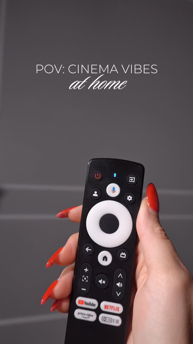 Instagram post by @paulashome29 for Aurzen. Caption reads: [...] and create your own cinema at home!?....