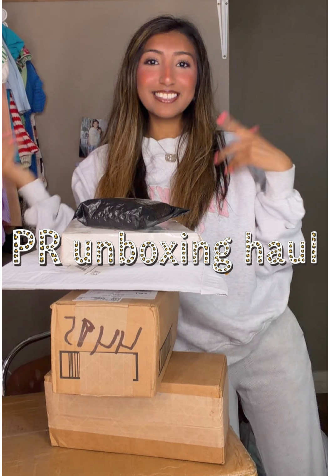 TikTok post by @bri.sceyda for H&W Bath Haus. Caption reads: [...] #haul #viral @TidyBit @FullRun US @H&W Bath....