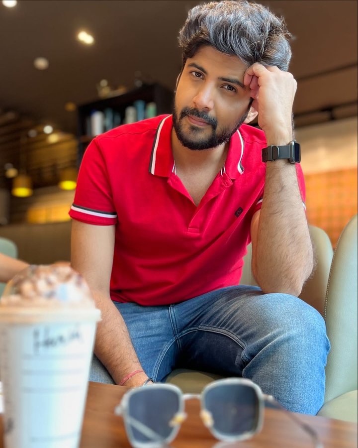 Instagram post by @harsh_nagpal for Men's Fashion & Style. Caption reads: I Love you a Latte 🤓

#instafashion #instagram....