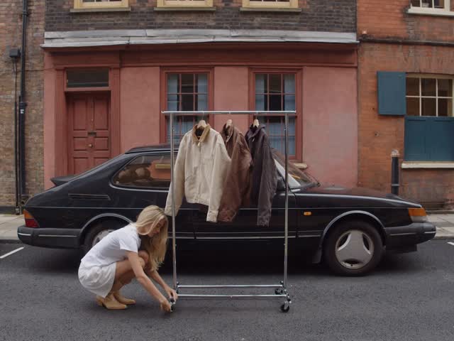 Instagram post by @gracemurrphy for Elwood Clothing. Caption reads: @elwoodclothing if I like it I’ll just grab it in....