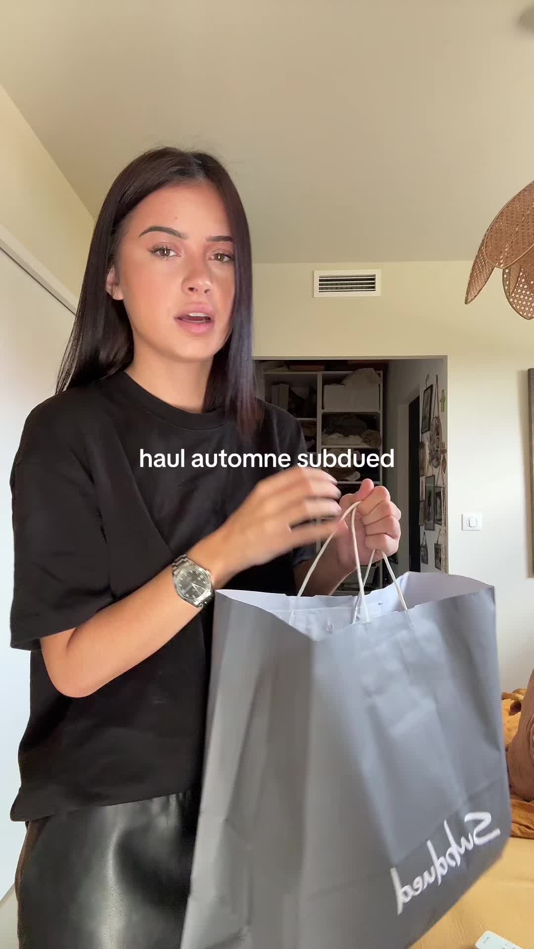 TikTok post by @melldamc for Subdued. Caption reads: #automne #haul #subdued produits offerts @Subdued.