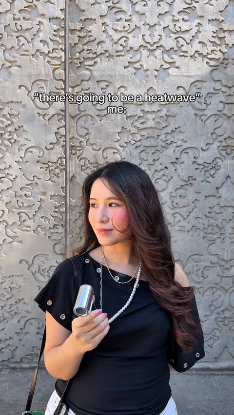 Instagram post by @sosueee_ for Jisulife. Caption reads: [...] so you betcha i’ll be bringing my....