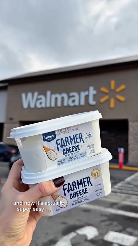 Instagram post by @alina_prokuda for Lifeway Foods. Caption reads: Hunting for my favorite @lifewaykefir Farmer....