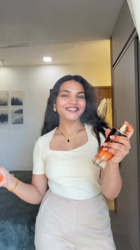 Instagram post by @komal__jagdale for Naseem Perfume. Caption reads: [...] 💍🤍 #ad 

Comment for link 🔗....