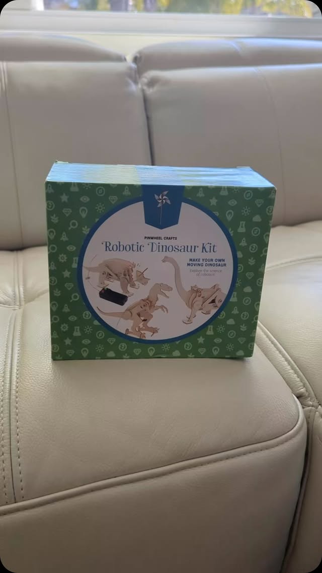 Instagram post by @world_of_erish for Pinwheel Crafts. Caption reads: [...] Such an engaging activity! #pinwheelcrafts....