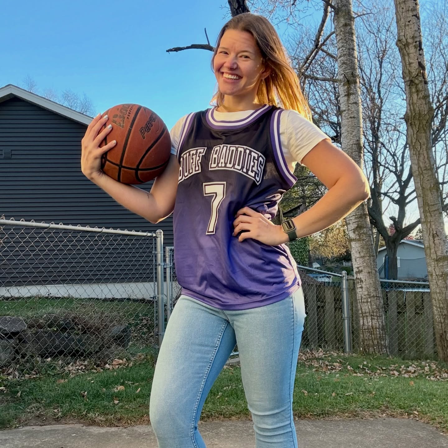 Instagram post by @miklitfit for Fansidea. Caption reads: Court, street or gym, @fansidea_official always....