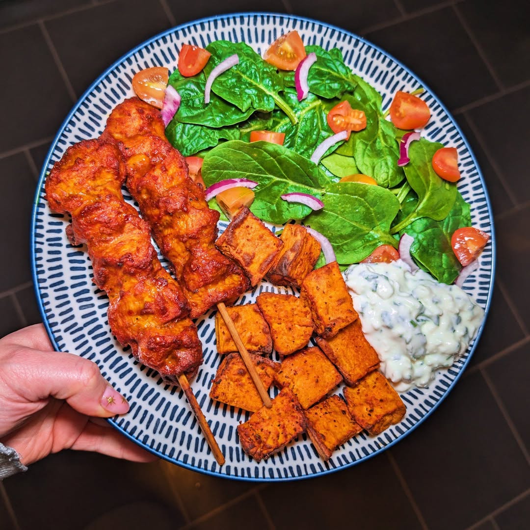 Instagram post by @its_never_too_late_to_restart for Slimming World. Caption reads: Kids are home 🥰 had a fab time away but so nice....