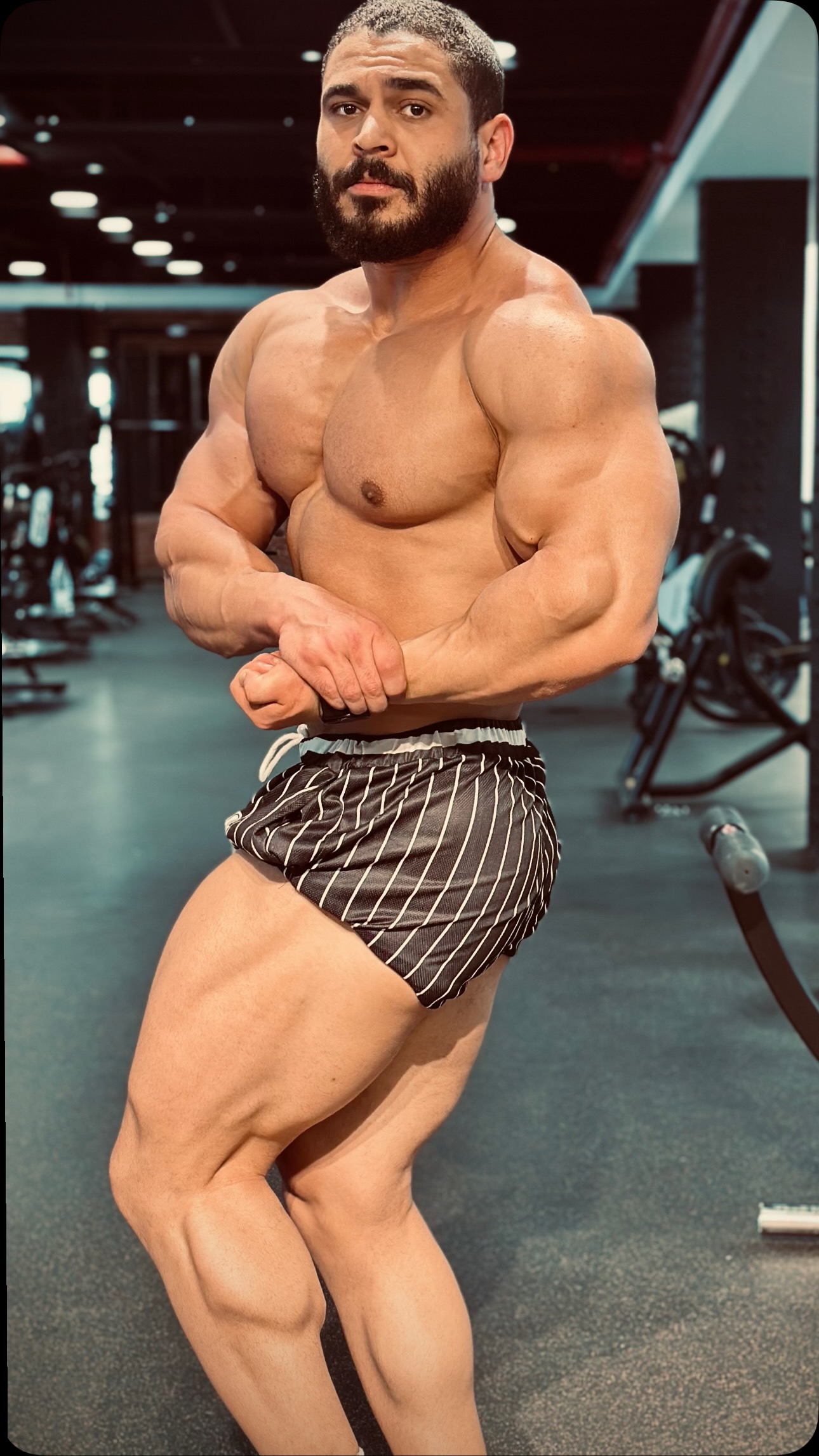 Instagram post by @kingkingclub for Myprotein ME. Caption reads: 👶🏻….🦍

STILL WORKING ⚒️

Sponsor: @myproteinme....