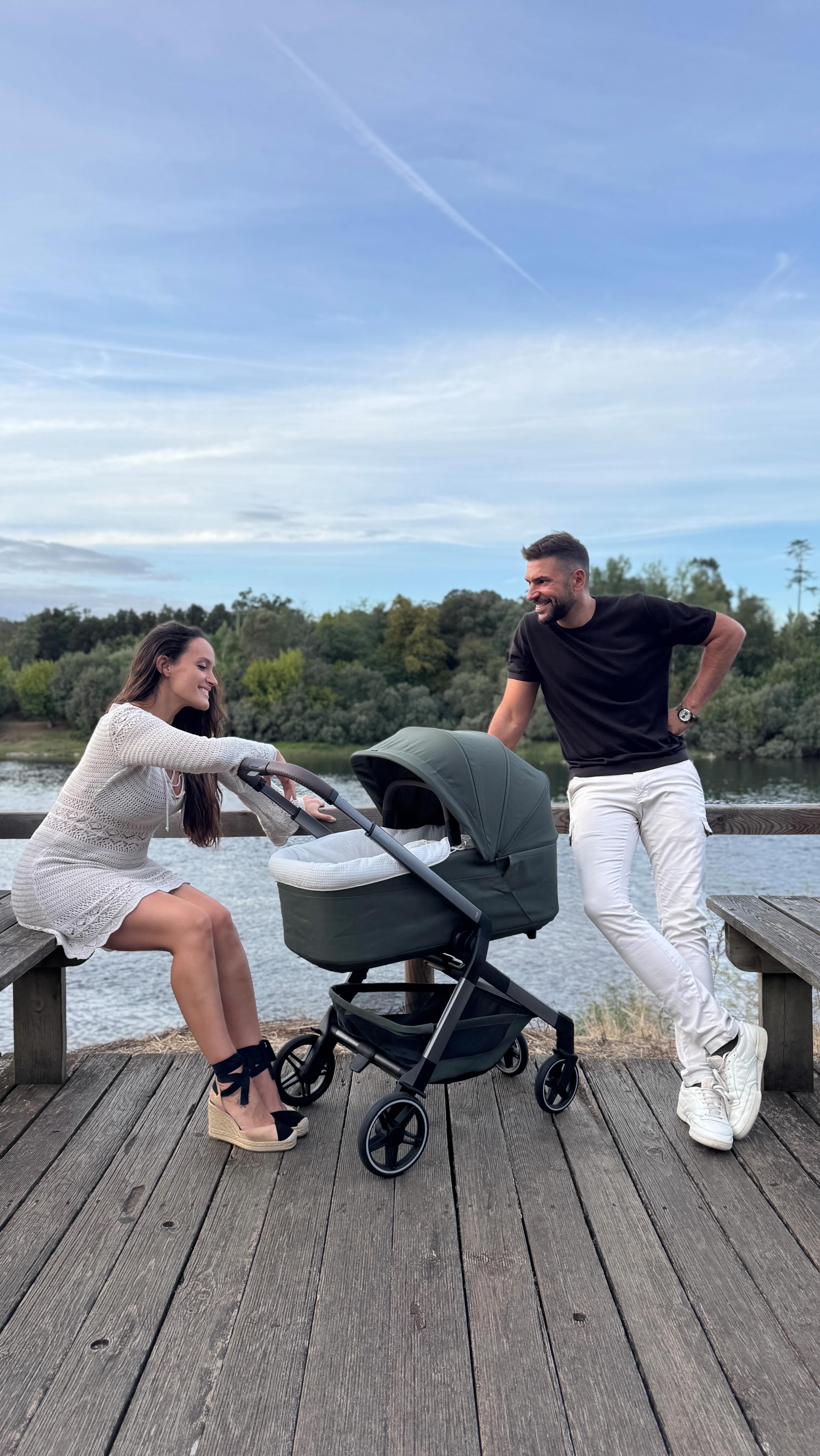 Instagram post by @ivanmchef8_ for Joolz. Caption reads: #publi Buscaba servicio y comodidad...y encontré....