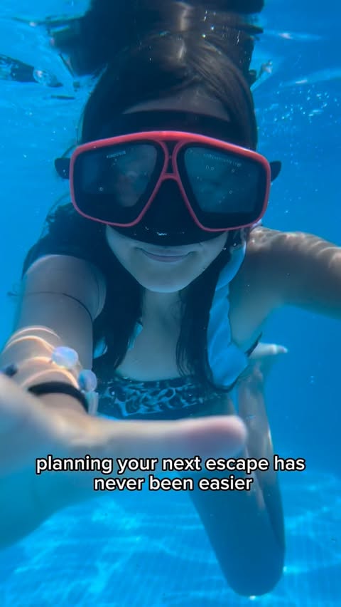 Instagram post by @adventures_withthehammonds for Luxury Escapes. Caption reads: [...] felt like postcards from the best of 2025....