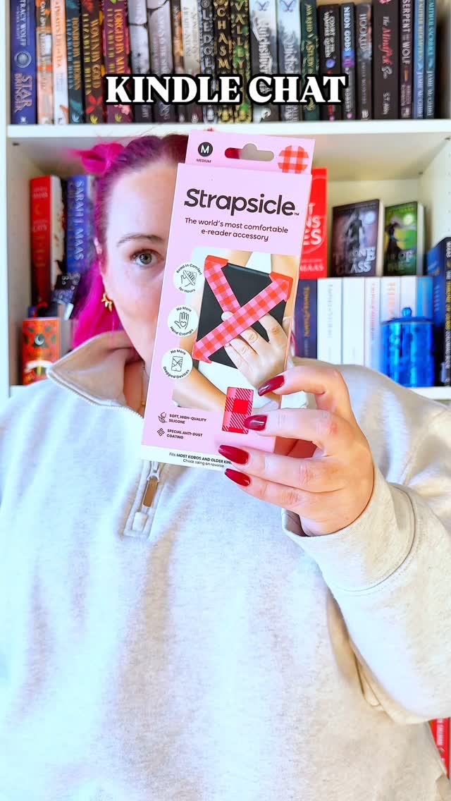Instagram post by @seeingmoreofsarah for Strapsicle. Caption reads: My favourite Kindle accessories from @strapsicle....