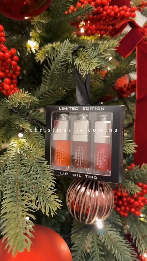 Instagram post by @poonamrxo for Rose & Caramel. Caption reads: Rose & Caramel | Lip Oil Bauble ✨

Get ready to....