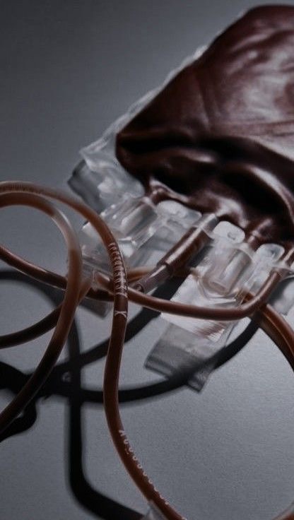 Instagram post by @onceuponadoctorr for American Red Cross. Caption reads: [...] kindness make the biggest impact.....