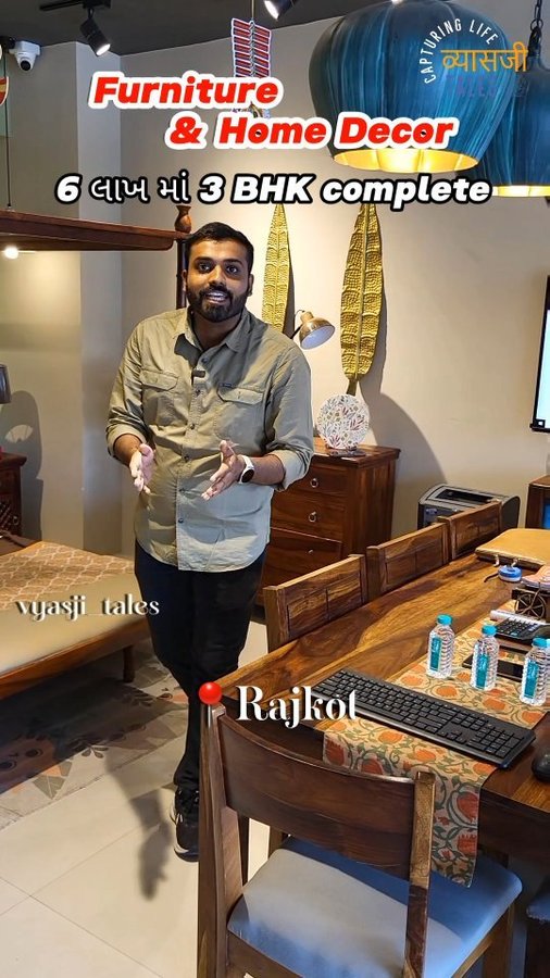 Instagram post by @vyasji_vlogs for Pepperfry. Caption reads: Visit કરો @pepperfryrajkot & get 75% off With Free....