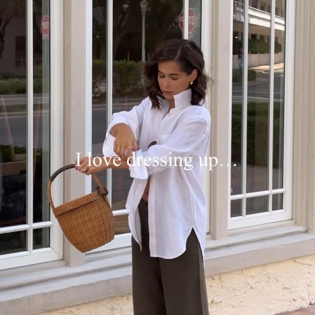 Instagram post by @thestylebungalow for Sanctuary Clothing. Caption reads: [...] softness. Choosing ease lately…....