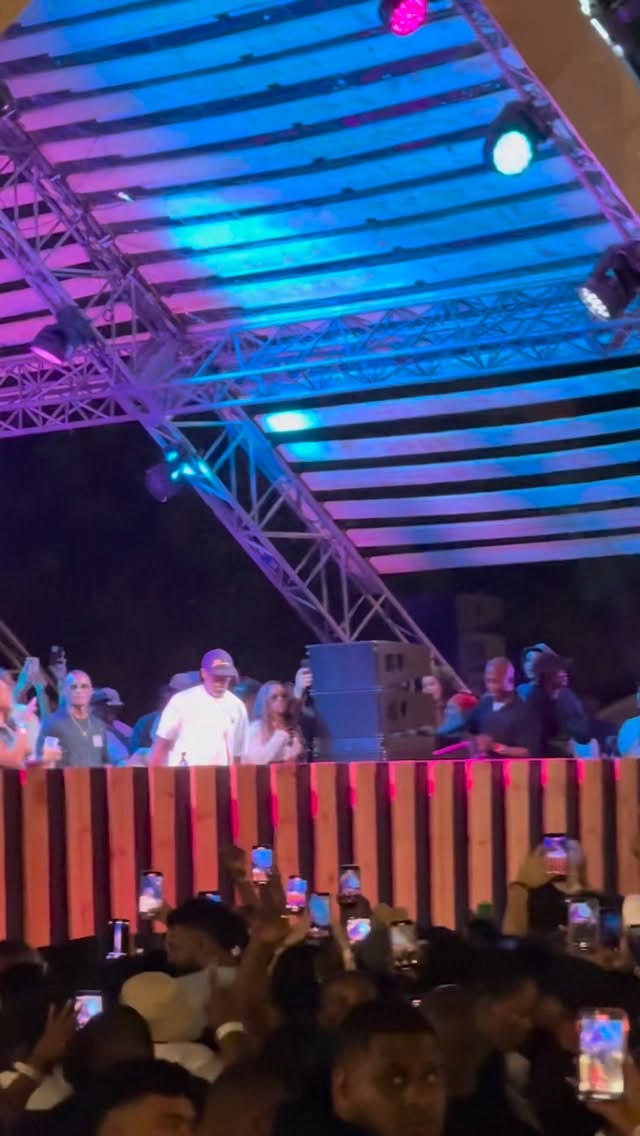 Instagram post by @snoh30 for Smirnoff. Caption reads: Thank you @smirnoffsa for having us 🫵💃.