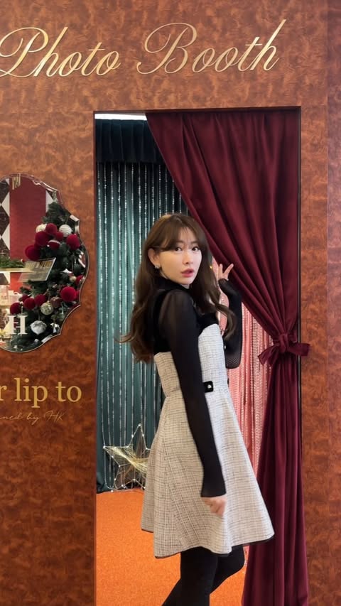 Instagram post by @nyanchan22 for Her lip to. Caption reads: Holiday season is coming🍸

@houseofherme....