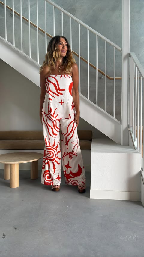 Instagram post by @missboi for Gingham and Heels. Caption reads: [...] and a festive set #gifted x @ginghamandheels....