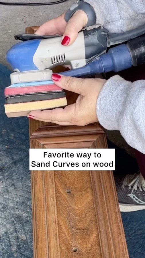 Instagram post by @vivandvioletsdesigns for SurfPrep sanding. Caption reads: Sander info*** I’ve used my @surfprepsanding 3x4....