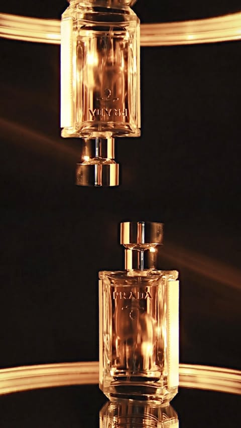 Instagram post by @itsmariavis for Prada Beauty. Caption reads: PRADA | LA FEMME.