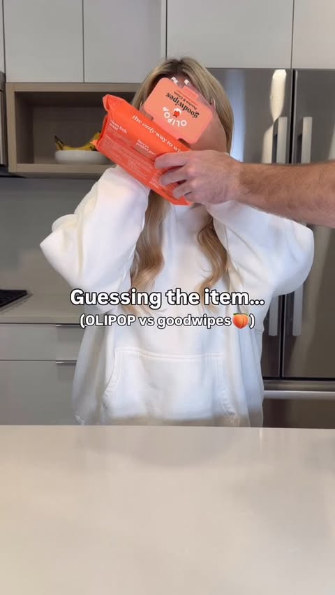 Instagram post by @sydsfoodig for goodwipes. Caption reads: @goodwipes & @drinkolipop the smell is SPOT on....