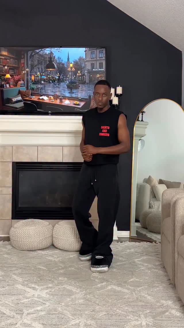 Instagram post by @kingdeewight for G-SHOCK. Caption reads: [...] and built to match every move.....