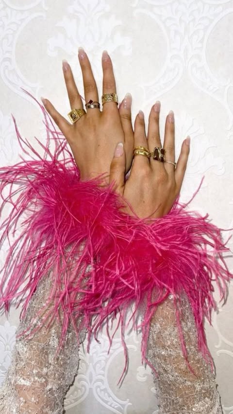 Instagram post by @greatlifebabe for Ettika. Caption reads: [...] Limited Edition Emerald Collection from....