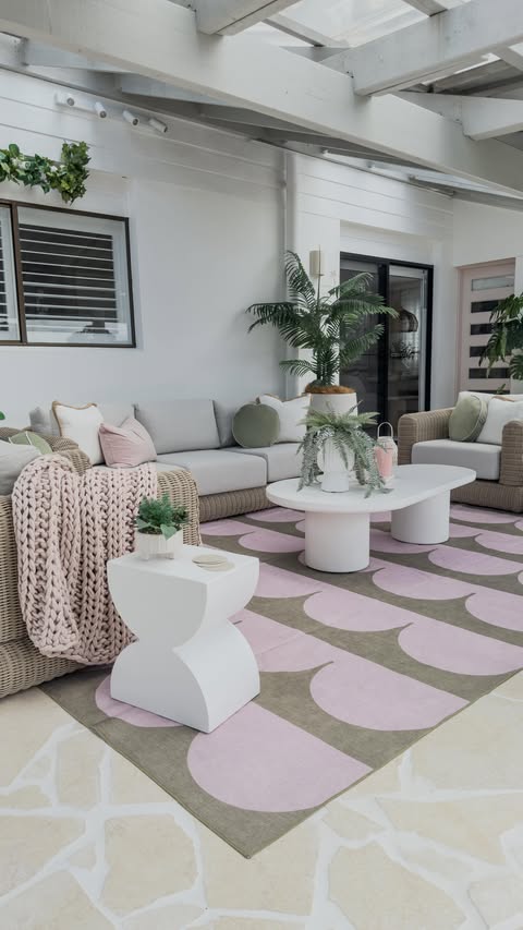 Instagram post by @dina.sweethome.style_ for Miss Amara. Caption reads: [...] in love I’m with this outdoor rug from....