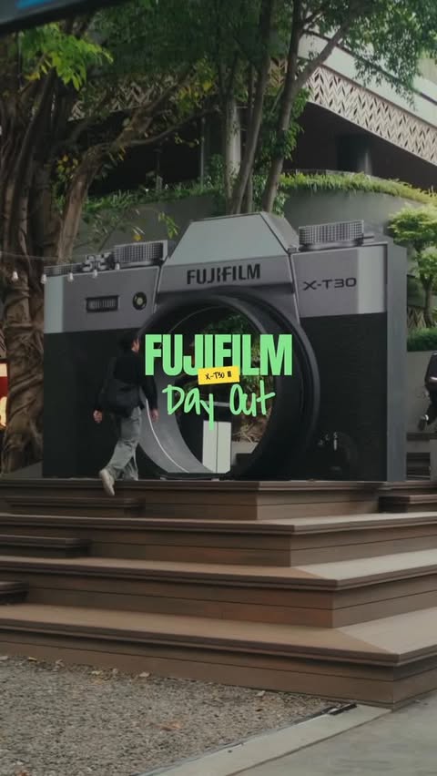 Instagram post by @random.visit for Fujifilm. Caption reads: Main ke launching Fujifilm X-T30 III.

Kebetulan....