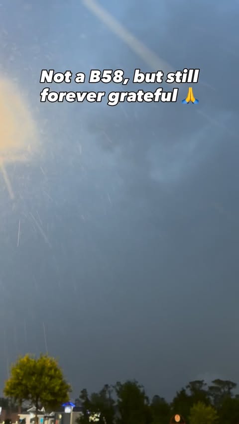 Instagram post by @slowc5z for Extreme Online Store. Caption reads: [...] @ritchieperformance @extremeonlinestore -....