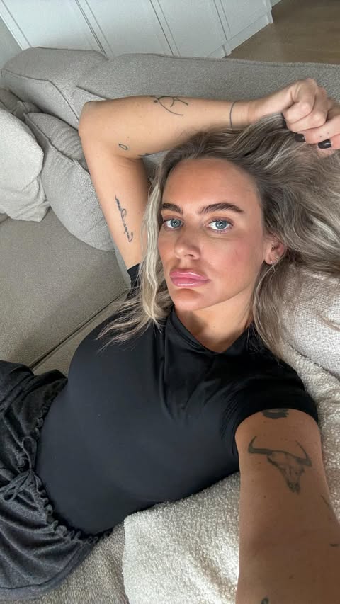 Instagram post by @anneepedersen for Lyko. Caption reads: Annonce. GRWM @lykodanmark 💄

HAIR
• GHD....