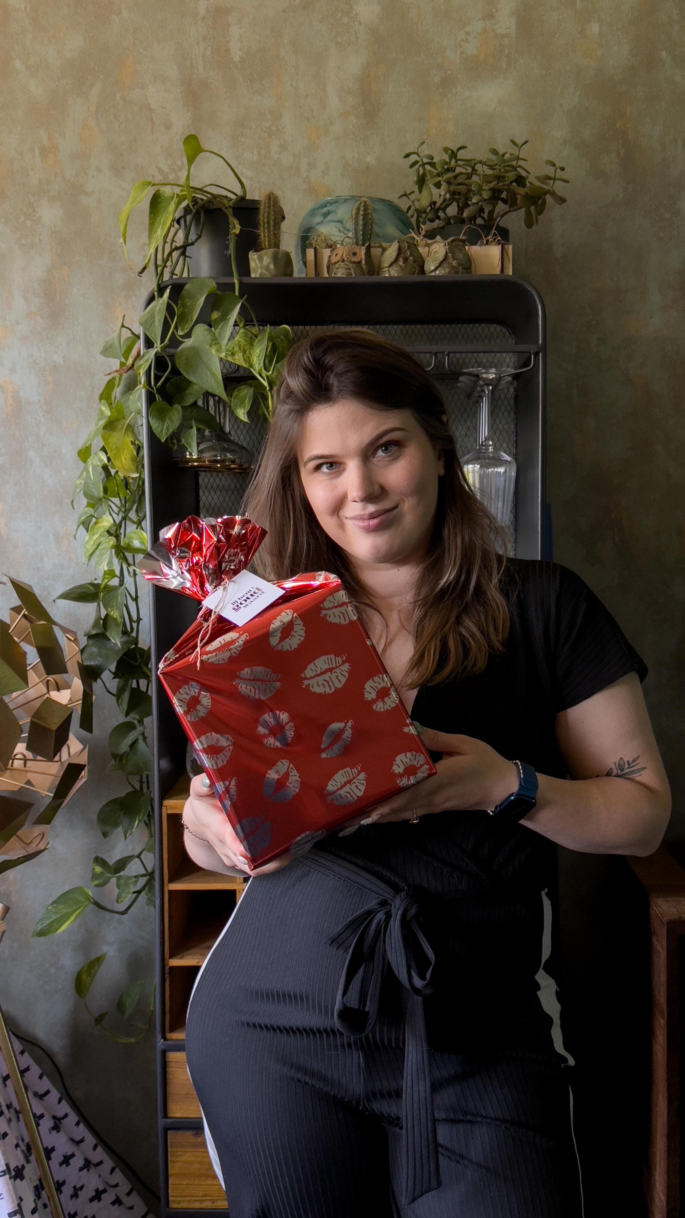 Instagram post by @by.rachellx for Geurwolkje. Caption reads: Het is bijna moederdag en ik geef mijn moeder dit....